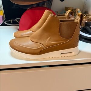 NIKE Air max Thea mild Chelsea woman Brown Slip-On Sneakers